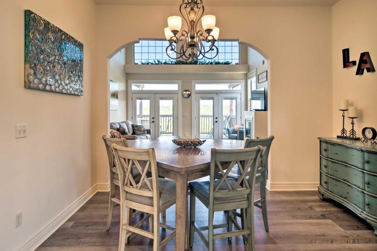 Apartamento Luxe Branson Retreat With Mtn Views And Pool Access! Exterior foto