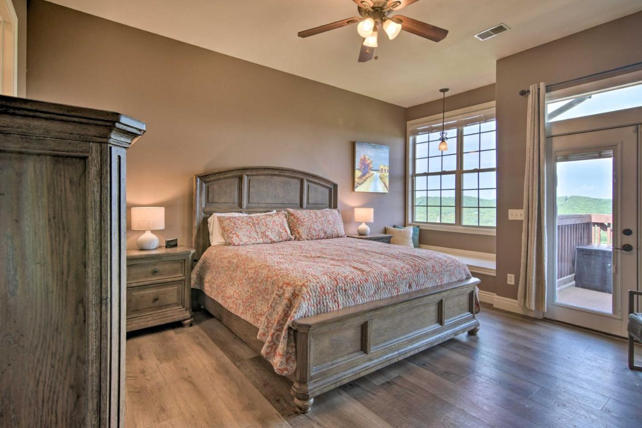 Apartamento Luxe Branson Retreat With Mtn Views And Pool Access! Exterior foto