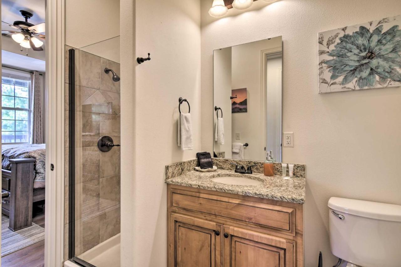 Apartamento Luxe Branson Retreat With Mtn Views And Pool Access! Exterior foto
